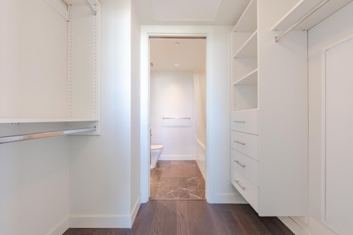 902-7468 Lansdowne Road, Richmond, BC 