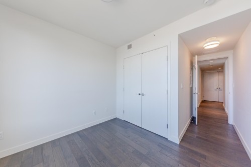 902-7468 Lansdowne Road, Richmond, BC 