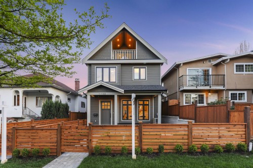 1-1322 13Th Avenue E, Vancouver, BC 