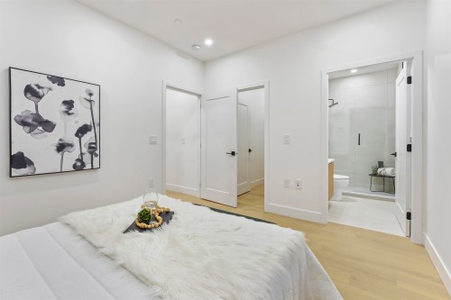 1-1322 13Th Avenue E, Vancouver, BC 