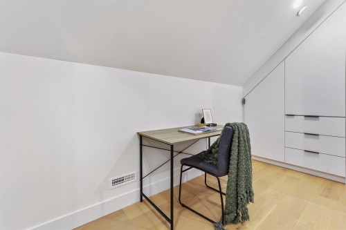 1-1322 13Th Avenue E, Vancouver, BC 