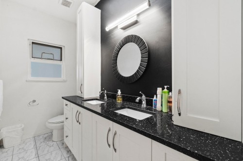 1405 Edinburgh Street, New Westminster, BC 