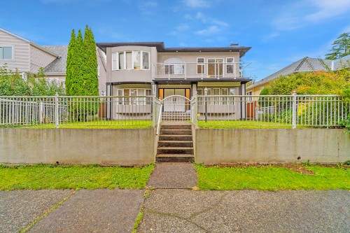 1405 Edinburgh Street, New Westminster, BC 