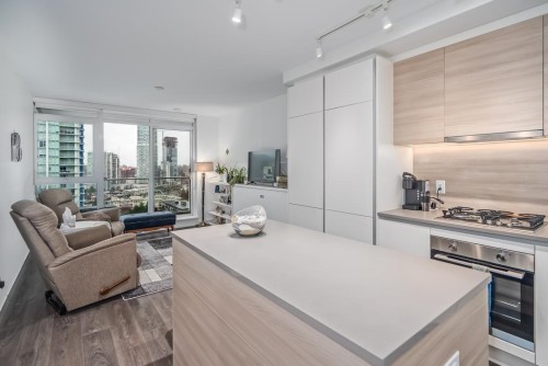 1801-657 Whiting Way, Coquitlam, BC 