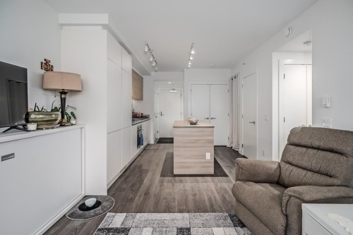 1801-657 Whiting Way, Coquitlam, BC 