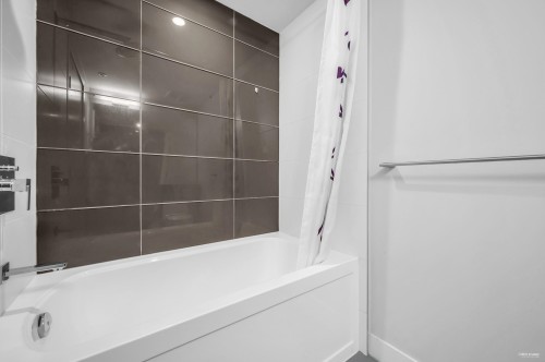 1505-7117 Elmbridge Way, Richmond, BC 