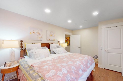 922 Seacrest Court, Port Moody, BC 