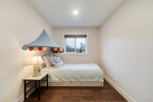 922 Seacrest Court, Port Moody, BC 