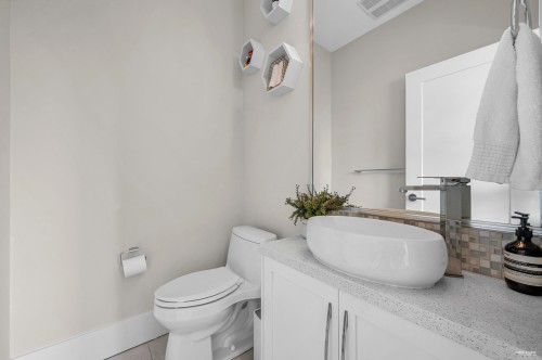 333 7Th Avenue E, Vancouver, BC 