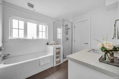 333 7Th Avenue E, Vancouver, BC 