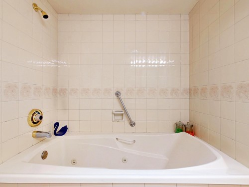 1005-995 Roche Point Drive, North Vancouver, BC 