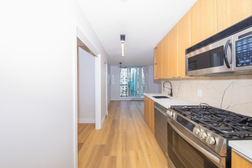 2103-1010 Richards Street, Vancouver, BC 