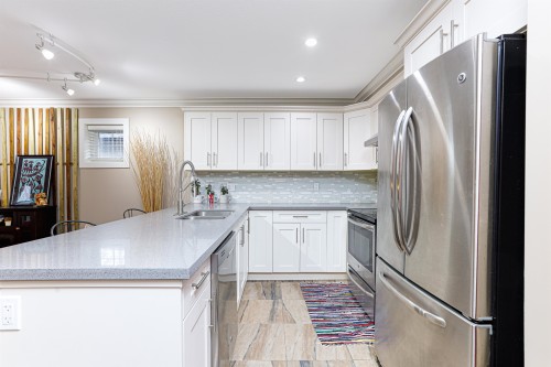 5-305 Jardine Street, New Westminster, BC 