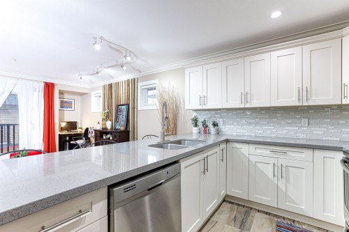 5-305 Jardine Street, New Westminster, BC 