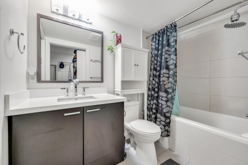 216-2888 2Nd Avenue E, Vancouver, BC 