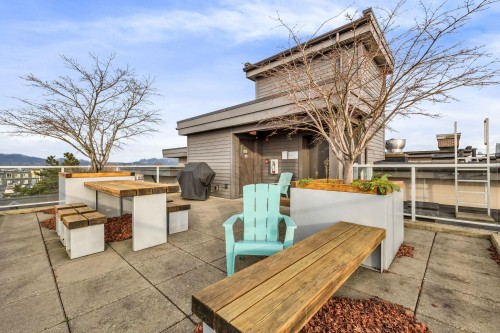 216-2888 2Nd Avenue E, Vancouver, BC 