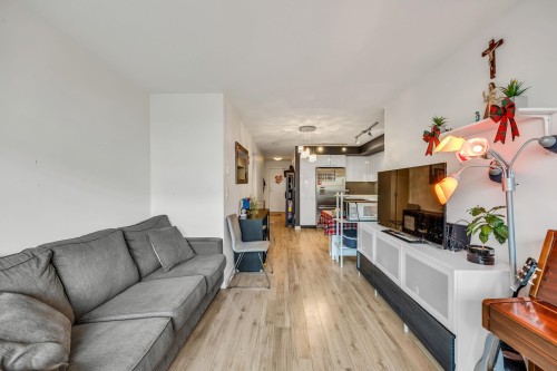 216-2888 2Nd Avenue E, Vancouver, BC 