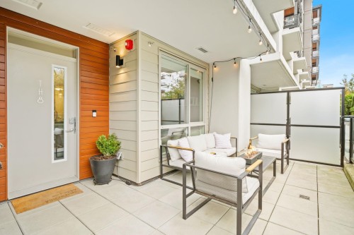 Th8-108 8Th Street E, North Vancouver, BC 