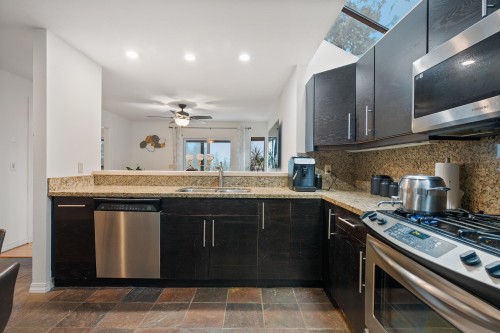 5625 Eagle Court, North Vancouver, BC 