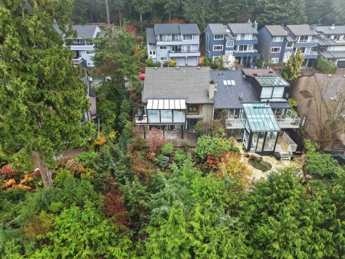 5625 Eagle Court, North Vancouver, BC 