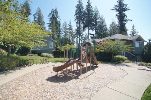 16-3470 Highland Drive, Coquitlam, BC 