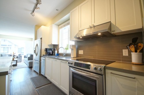 16-3470 Highland Drive, Coquitlam, BC 