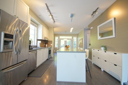 16-3470 Highland Drive, Coquitlam, BC 