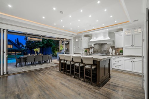 2312 Kings Avenue, West Vancouver, BC 