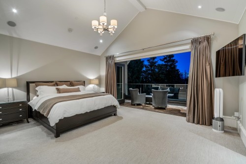 2312 Kings Avenue, West Vancouver, BC 