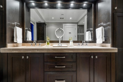 2312 Kings Avenue, West Vancouver, BC 