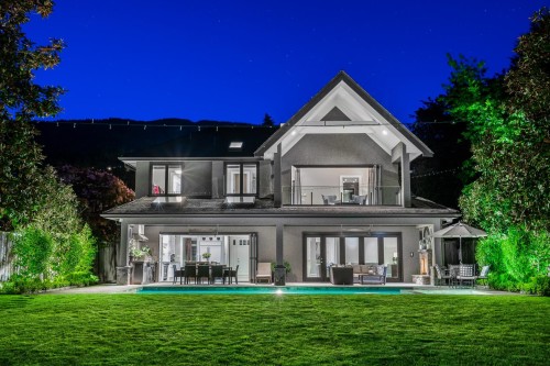 2312 Kings Avenue, West Vancouver, BC 