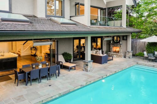 2312 Kings Avenue, West Vancouver, BC 