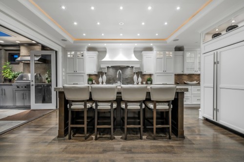 2312 Kings Avenue, West Vancouver, BC 