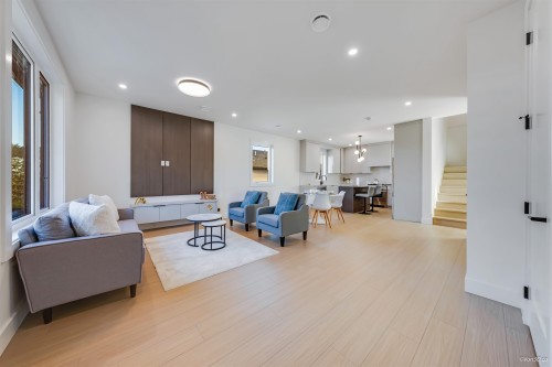 2-4211 Graveley Street, Burnaby, BC 