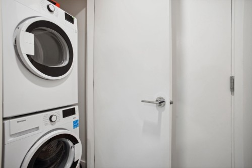 407-2666 Duke Street, Vancouver, BC 