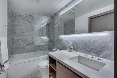 Ph2015-68 Smithe Street, Vancouver, BC 