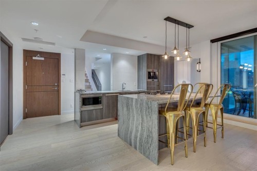 Ph2015-68 Smithe Street, Vancouver, BC 