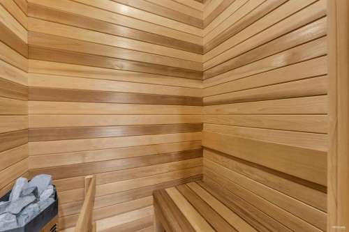 1835 Mathers Avenue, West Vancouver, BC 