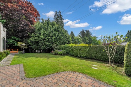 1835 Mathers Avenue, West Vancouver, BC 