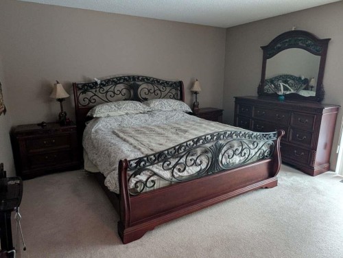 1498 Chamberlain Drive, North Vancouver, BC 