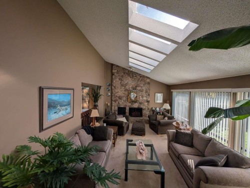 1498 Chamberlain Drive, North Vancouver, BC 