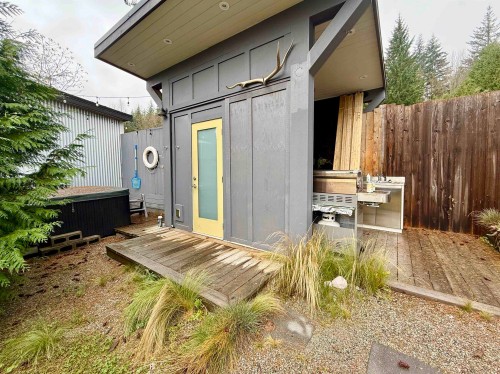 962 Cemetery Road, Gibsons, BC 