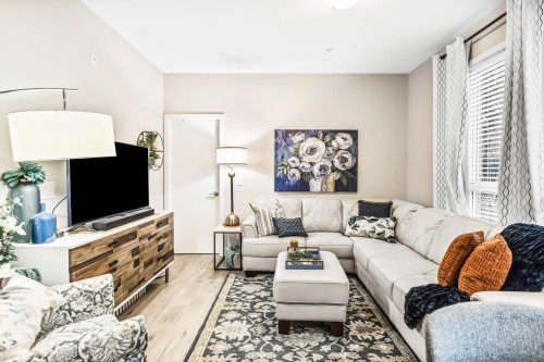 102-12040 222 Street, Maple Ridge, BC 