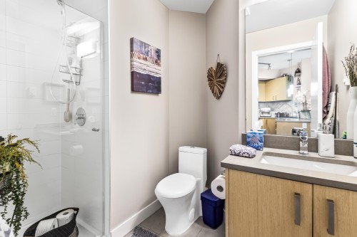 102-12040 222 Street, Maple Ridge, BC 