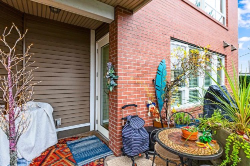 102-12040 222 Street, Maple Ridge, BC 