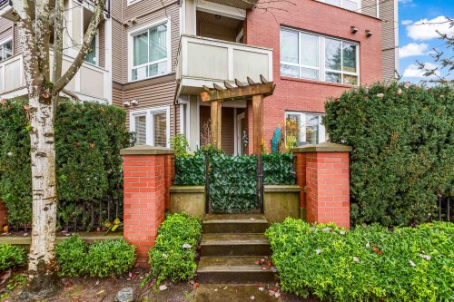 102-12040 222 Street, Maple Ridge, BC 