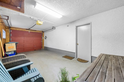 2086 Tompkins Crescent, North Vancouver, BC 