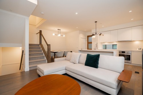 6840 Oak Street, Vancouver, BC 