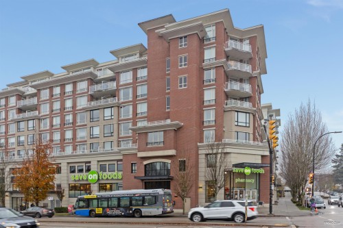 422-4078 Knight Street  Vancouver, BC V5N 5Y9