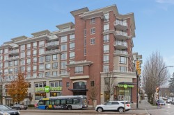 422-4078 Knight Street  Vancouver, BC V5N 5Y9